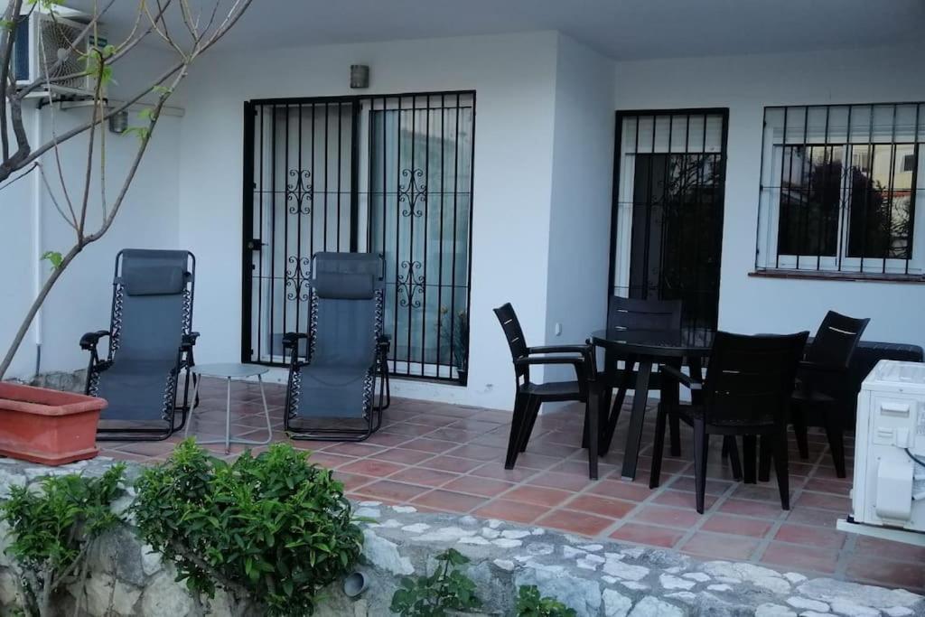 Beautiful Apartment In La Carihuela, Τορρεμολίνος Εξωτερικό φωτογραφία