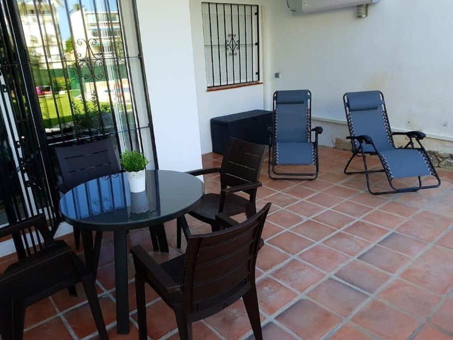 Beautiful Apartment In La Carihuela, Τορρεμολίνος Εξωτερικό φωτογραφία