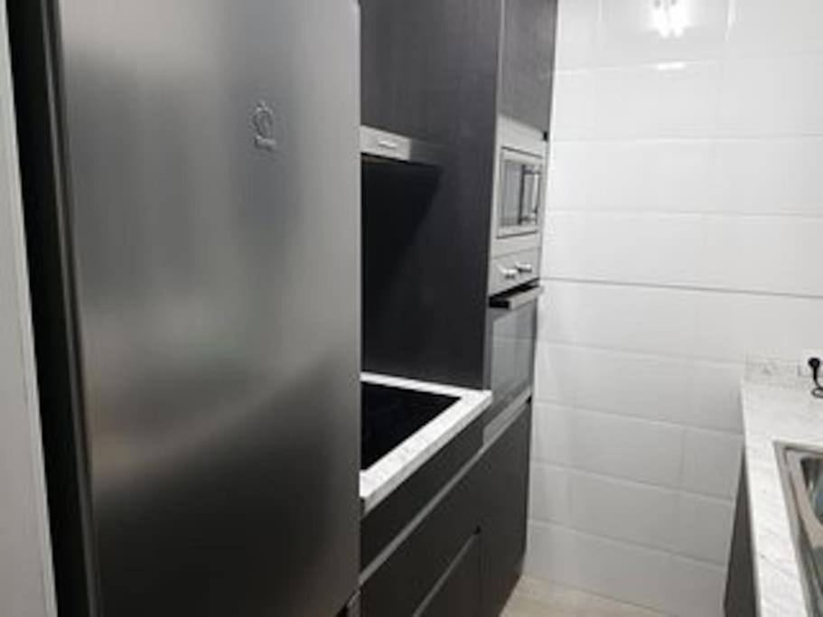 Beautiful Apartment In La Carihuela, Τορρεμολίνος Εξωτερικό φωτογραφία
